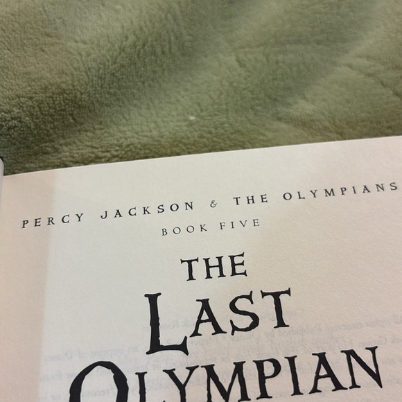 EUC The Last Olympian book 5 by Rick Riordan - Picture 5 of 5